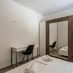 Beautiful In Dingac With Swimming Pool Apartment Gornji Dingac