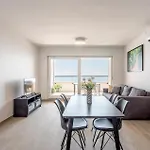 Beautiful Apartment In Dingac With Wifi * Gornji Dingač