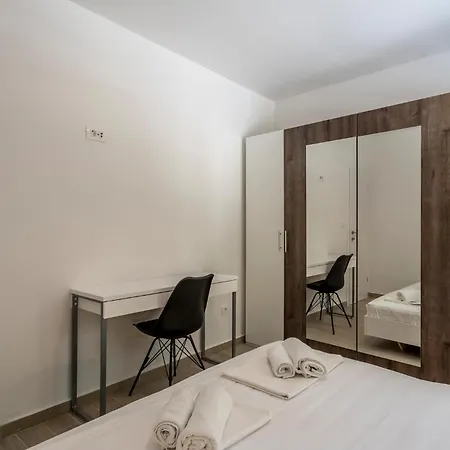 Beautiful In Dingac With Wifi Apartman Gornji Dingač