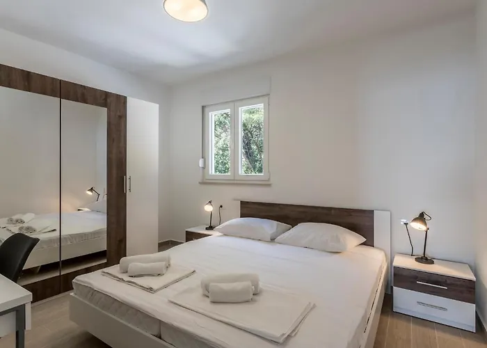 Beautiful In Dingac With Swimming Pool Gornji Dingač