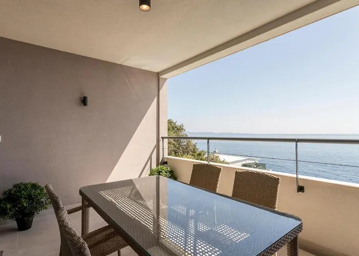 Beautiful In Dingac With Swimming Pool *