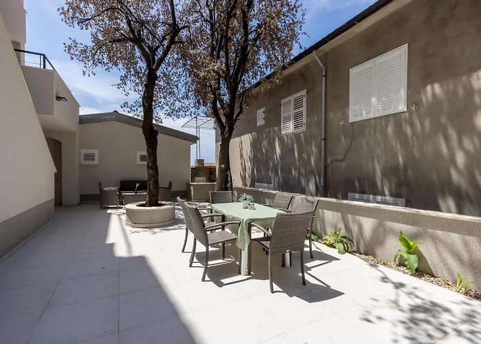 Beautiful In Dingac With Swimming Pool Appartement Gornji Dingač